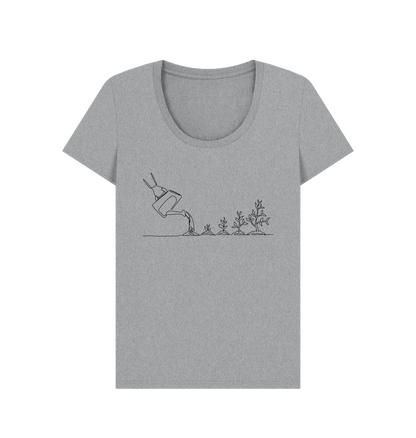 Athletic Grey Women's Gardening Organic Cotton Scoop Neck Tee (Black)